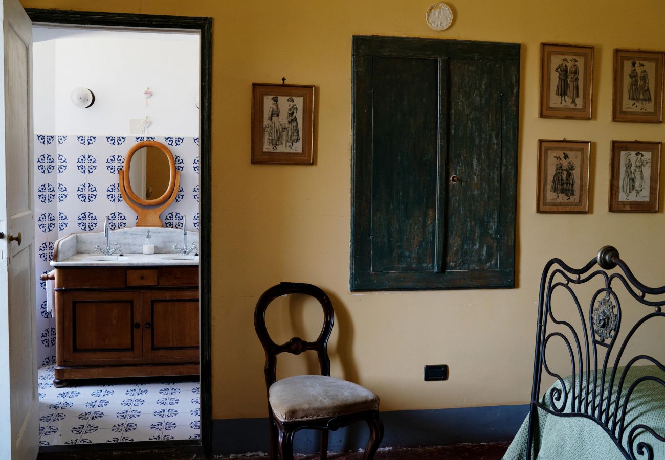 Affitto per camere a Vico Equense - Camera La Contessa ad Astapiana