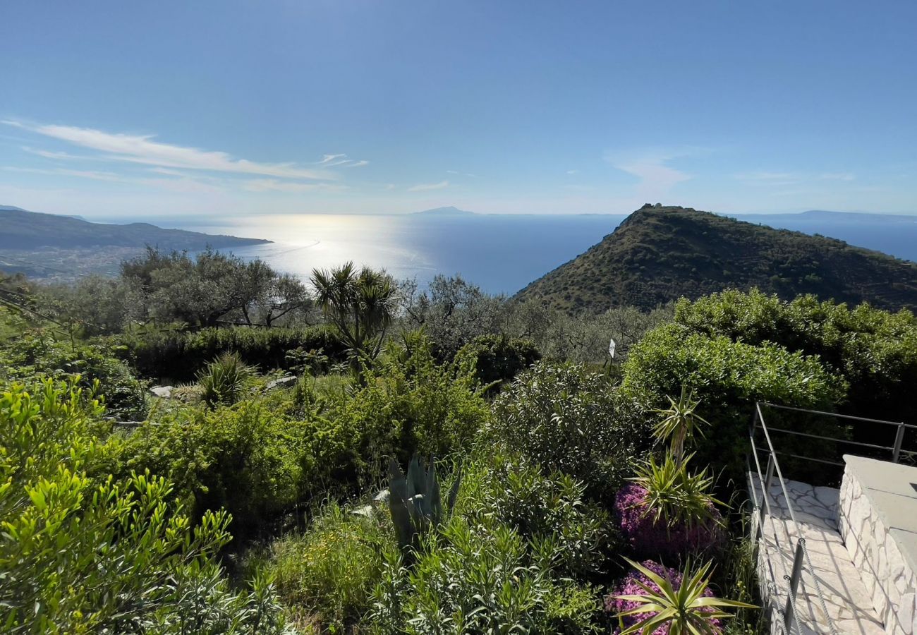 Affitto per camere a Vico Equense - Camera La Contessa ad Astapiana