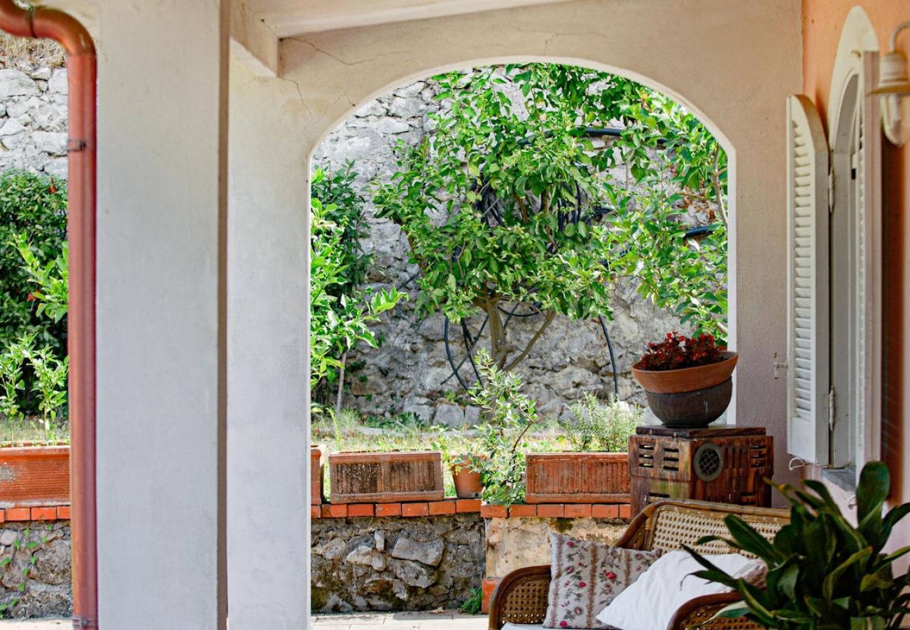 House in Sorrento - Oasis in the green on Sorrento hill 5 minutes from the center