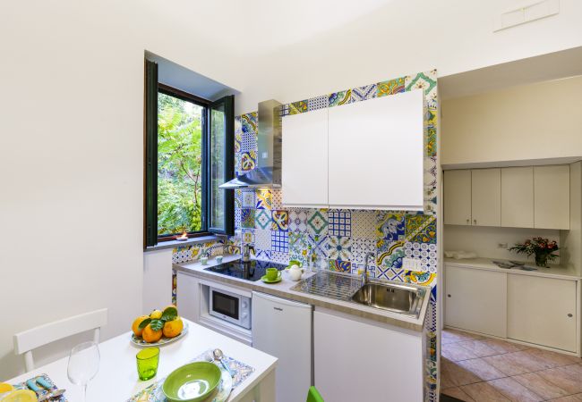 Apartment in Sorrento - -Vallone dei Mulini Suite 2 minutes from Piazza Tasso Apartment in Sorrento - -Vallone dei Mulini Suite 2 minutes from Piazza Tasso