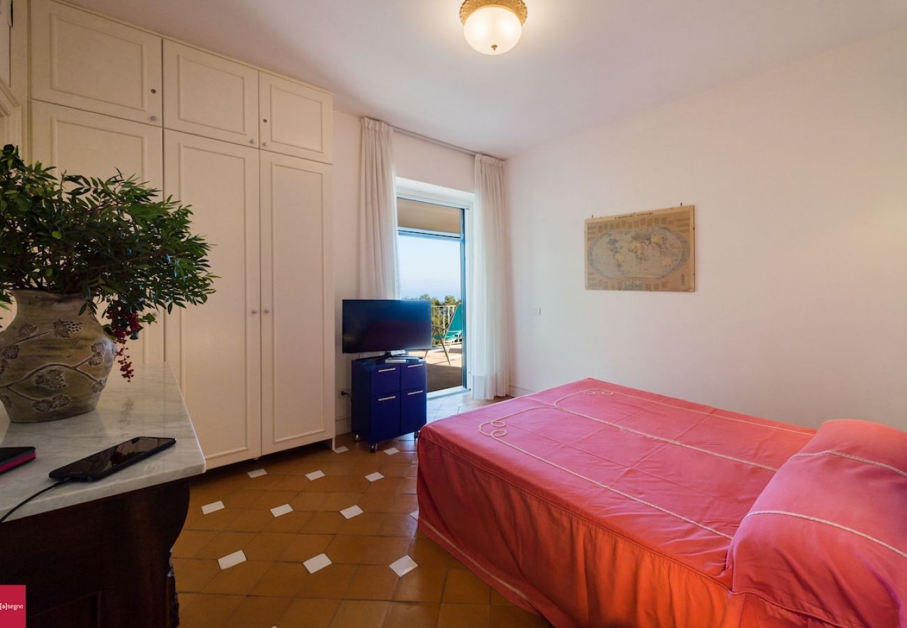 Apartment in Piano di Sorrento - Il Nibbio at 10 kilometres to Positano. 