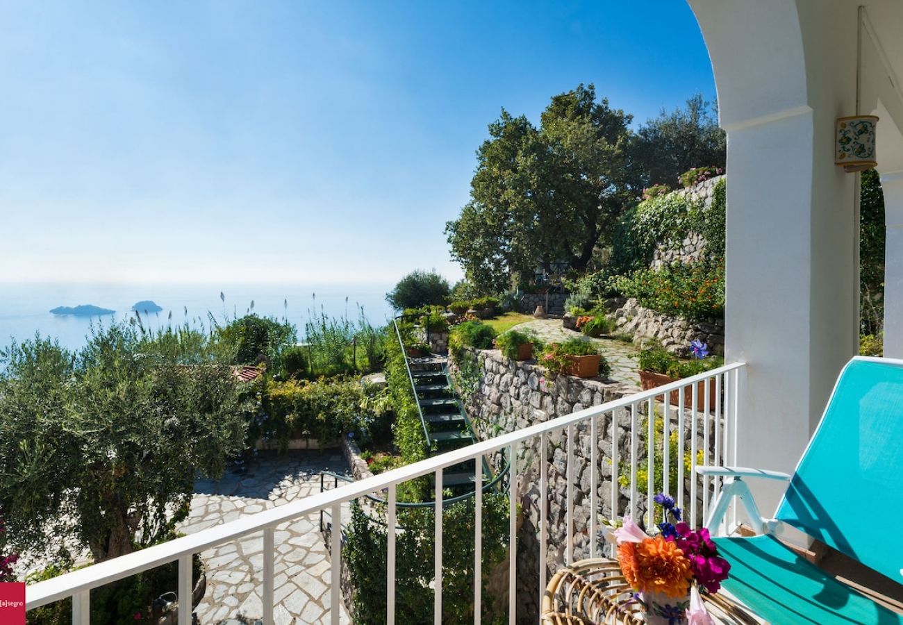 Apartment in Piano di Sorrento - Il Nibbio at 10 kilometres to Positano. 