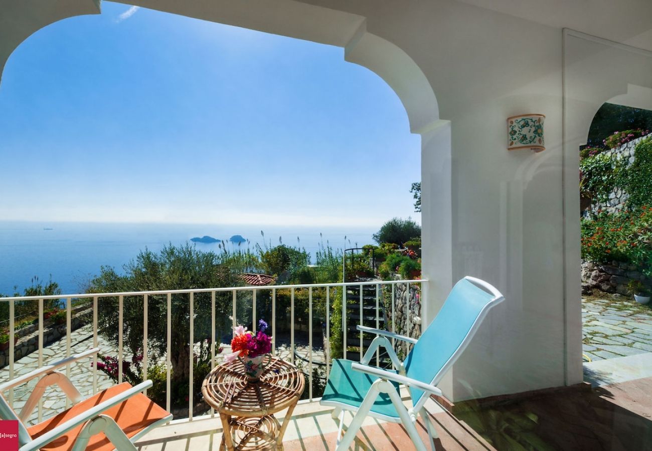 Apartment in Piano di Sorrento - Il Nibbio at 10 kilometres to Positano. 