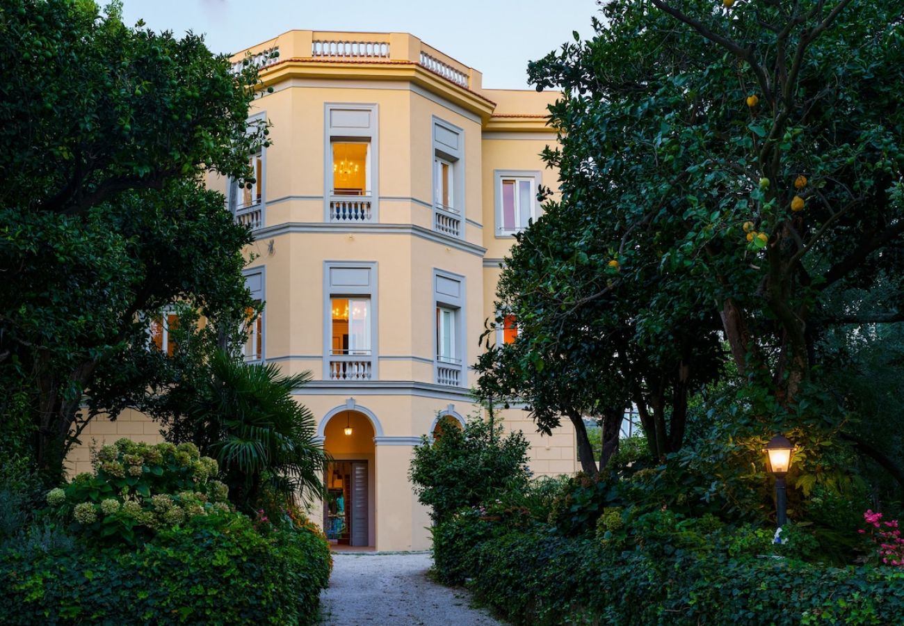Apartment in Sant´Agnello - Le Colonnine di Villa Preziosa al Pizzo