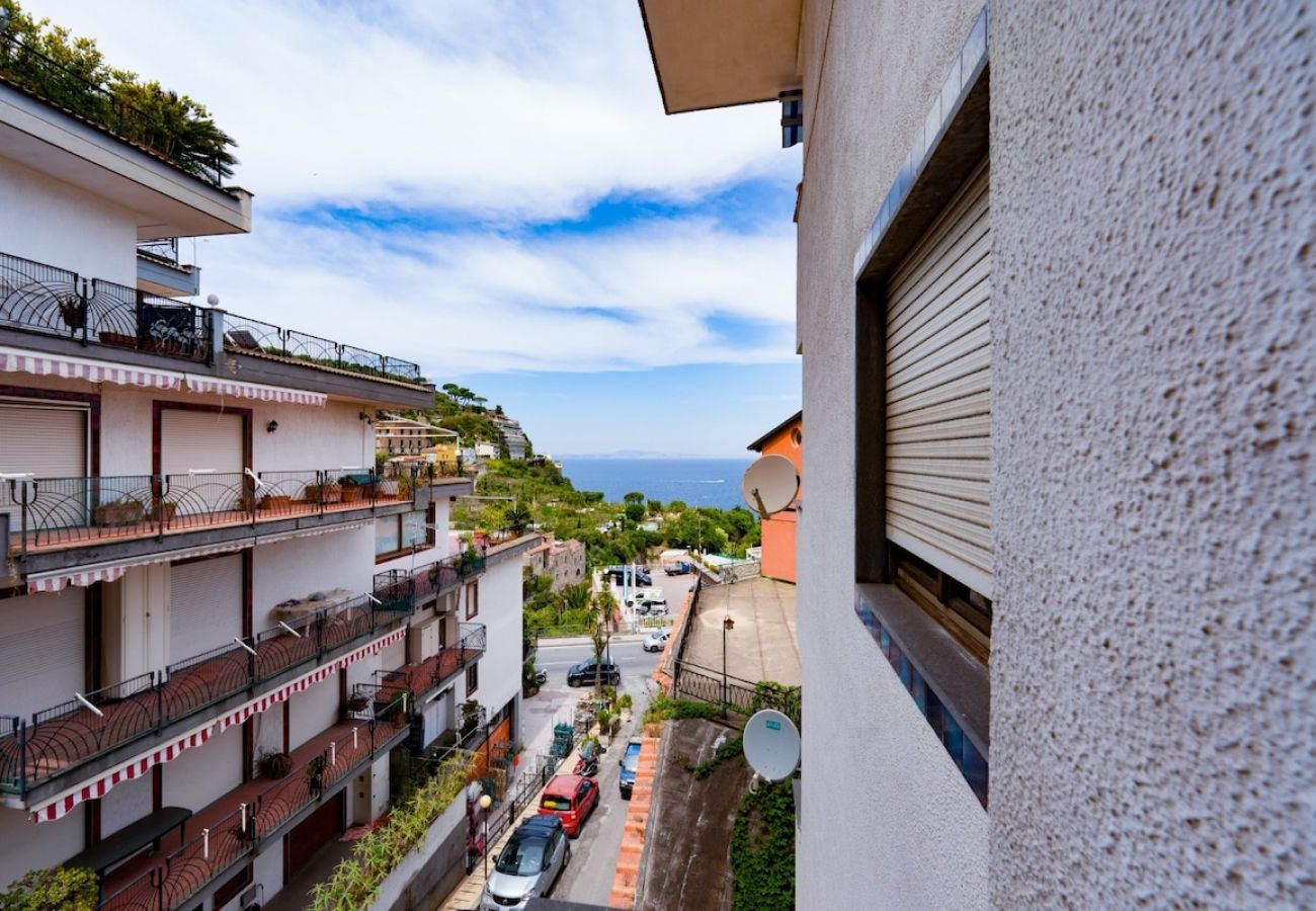 Rent by room in Sorrento - Sofi' Sorrento suite: Positano in the center