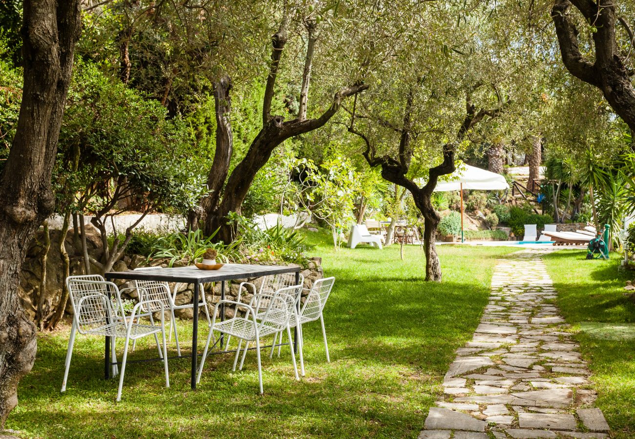 Villa in Massa Lubrense - Villa Capri sunshine with swimming pool