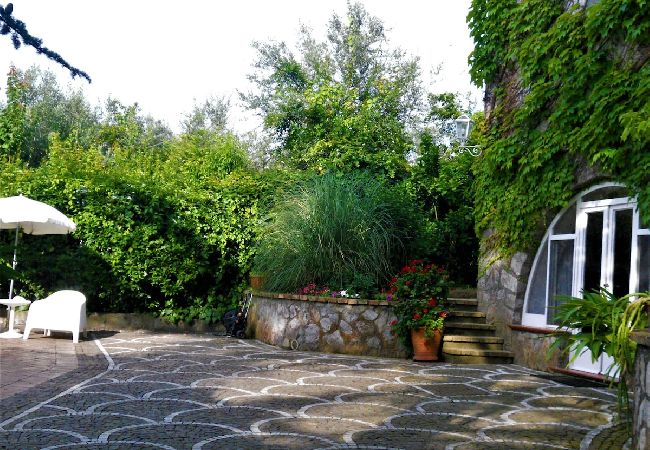 Apartment in Sorrento - Villa le Olivine Less then 5 min to Sorrento  Apartment in Sorrento - Villa le Olivine Less then 5 min to Sorrento
