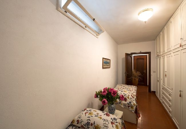Apartment in Sorrento - Villa le Olivine Less then 5 min to Sorrento  Apartment in Sorrento - Villa le Olivine Less then 5 min to Sorrento