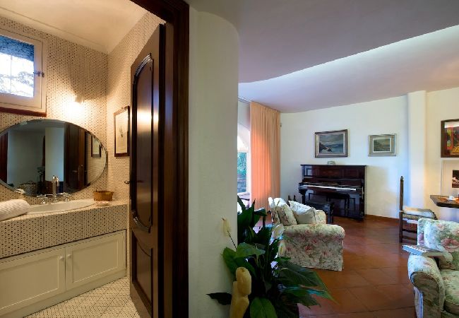 Apartment in Sorrento - Villa le Olivine Less then 5 min to Sorrento  Apartment in Sorrento - Villa le Olivine Less then 5 min to Sorrento