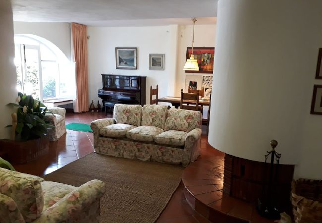 Apartment in Sorrento - Villa le Olivine Less then 5 min to Sorrento  Apartment in Sorrento - Villa le Olivine Less then 5 min to Sorrento