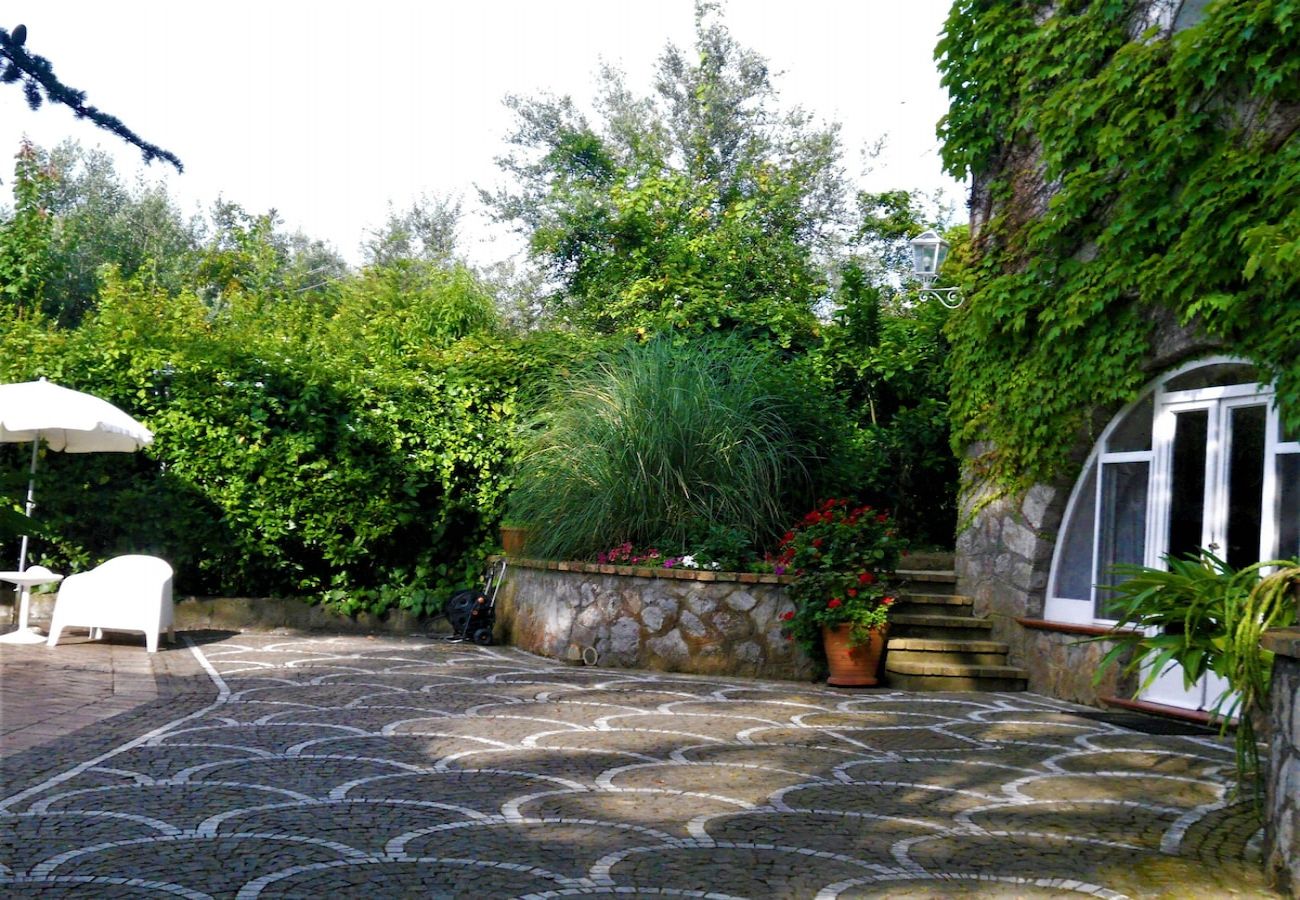 Apartment in Sorrento - Villa le Olivine Less then 5 min to Sorrento 