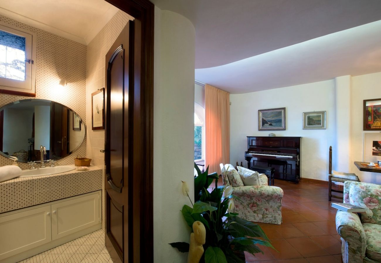 Apartment in Sorrento - Villa le Olivine Less then 5 min to Sorrento 