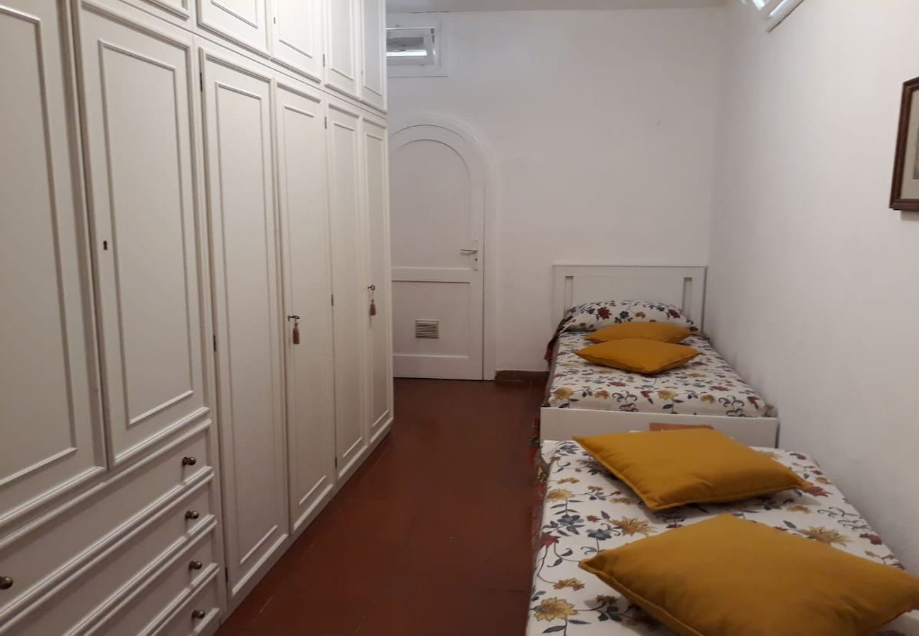 Apartment in Sorrento - Villa le Olivine Less then 5 min to Sorrento 