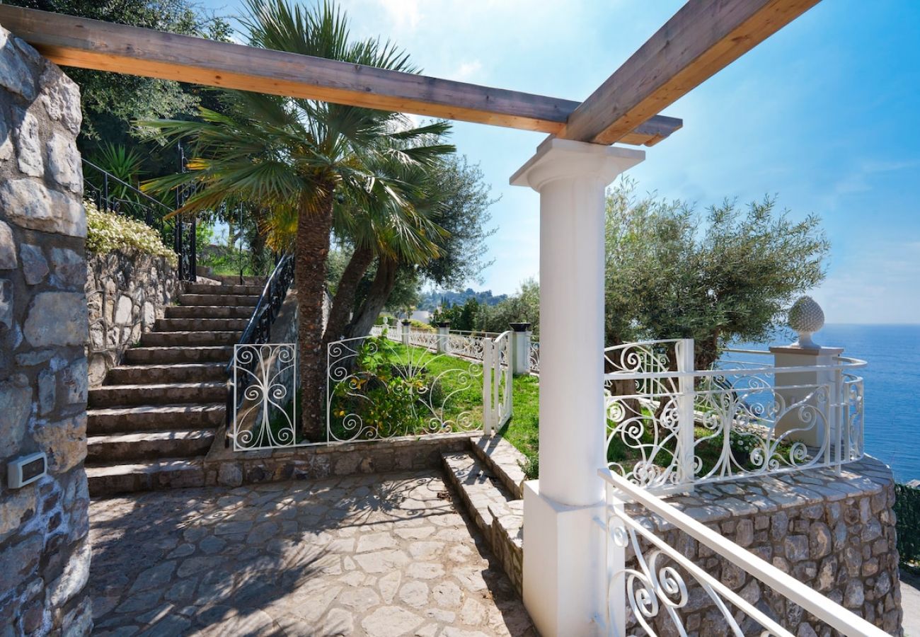 Apartment in Massa Lubrense - Belvedere apartament in Nerano stunning sea view 