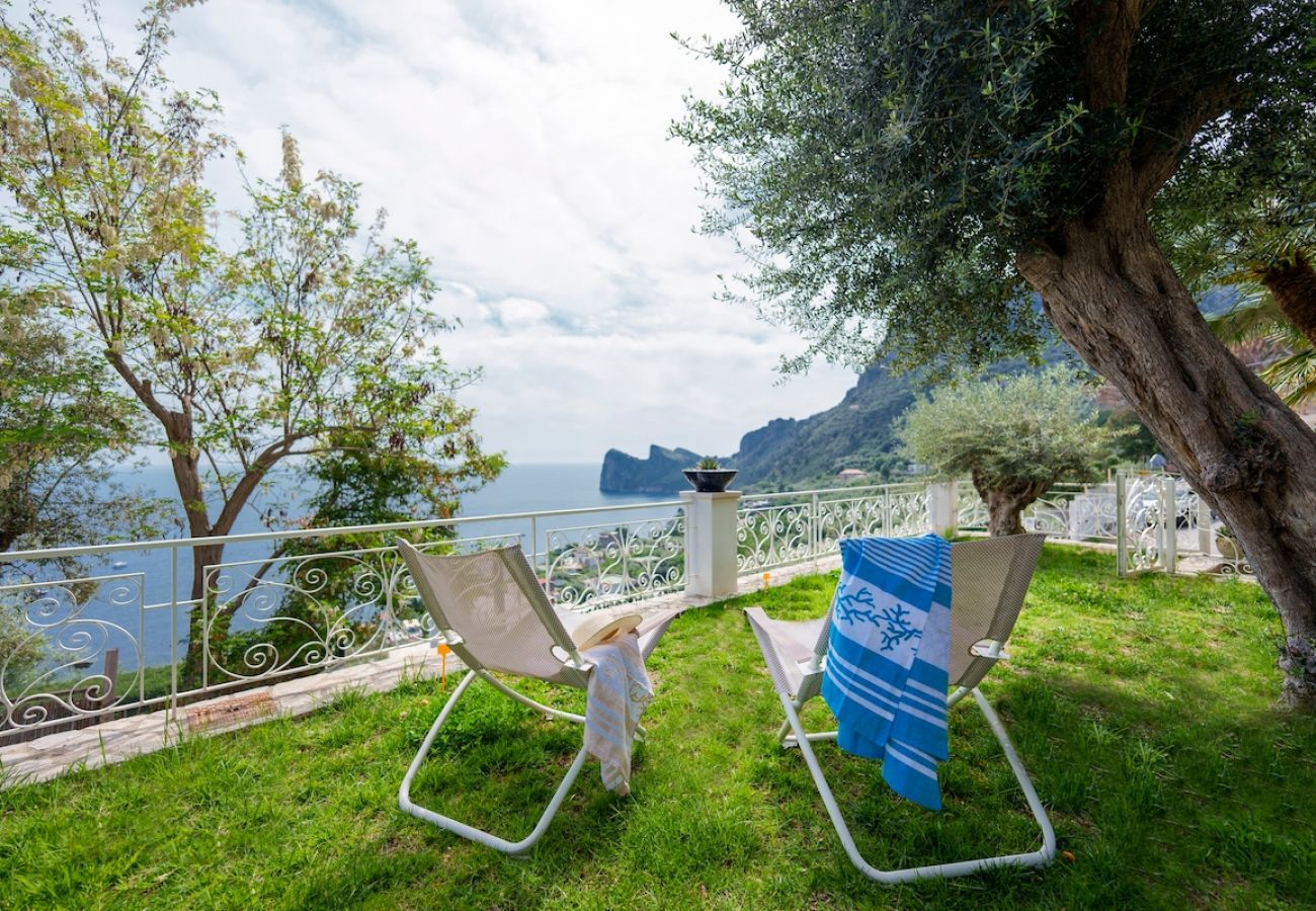 Apartment in Massa Lubrense - Belvedere apartament in Nerano stunning sea view 
