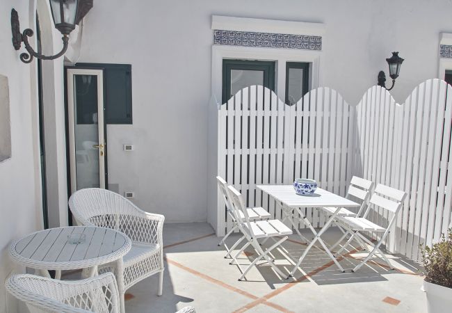 Apartment in Capri - The Capri Fresco  10 minutes from the square