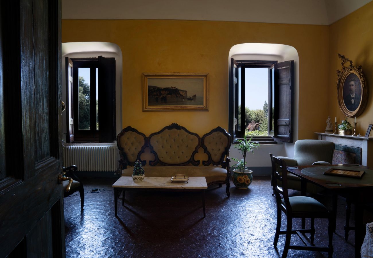 Rent by room in Vico Equense - Camera La Contessa ad Astapiana
