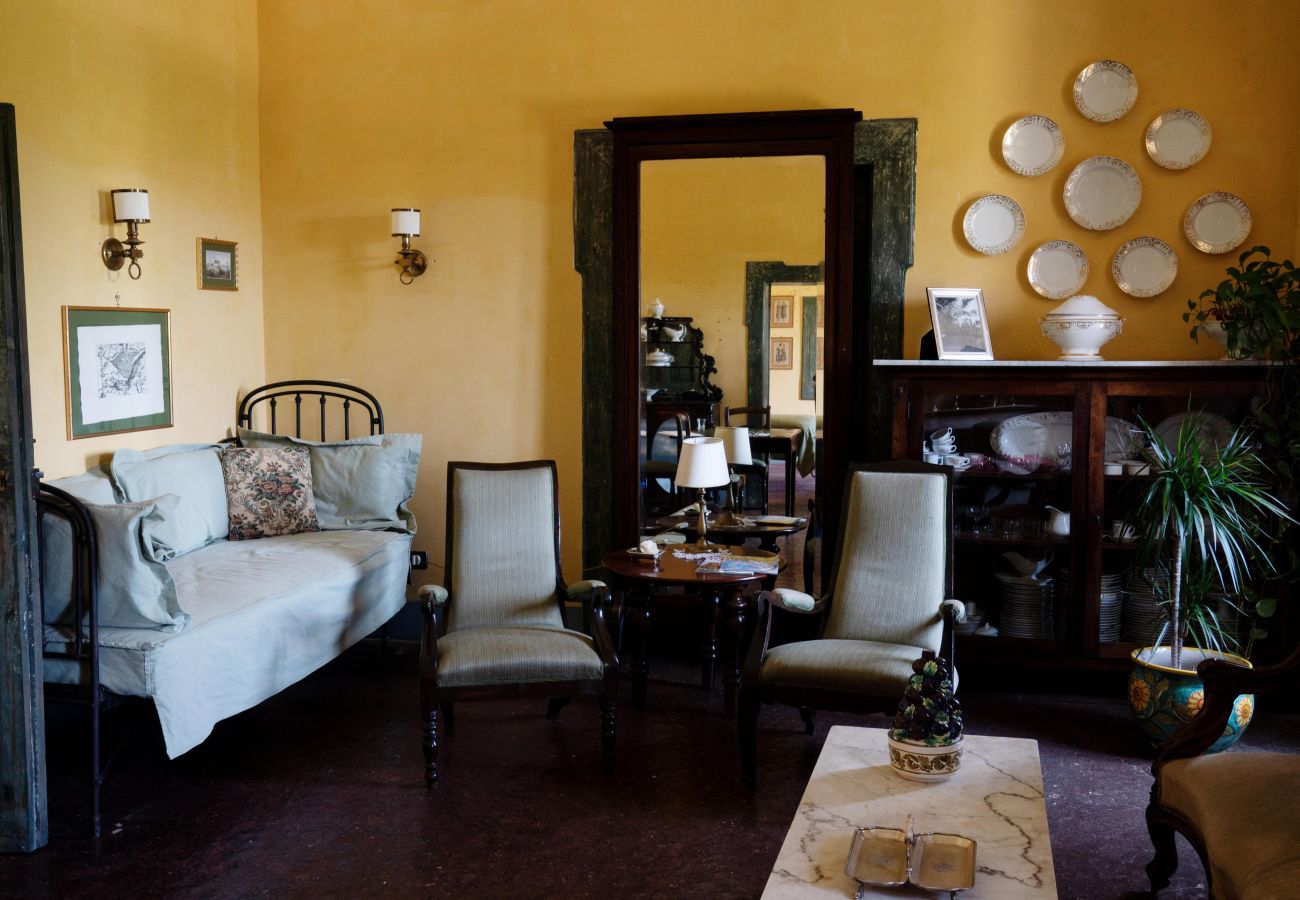 Rent by room in Vico Equense - Camera La Contessa ad Astapiana