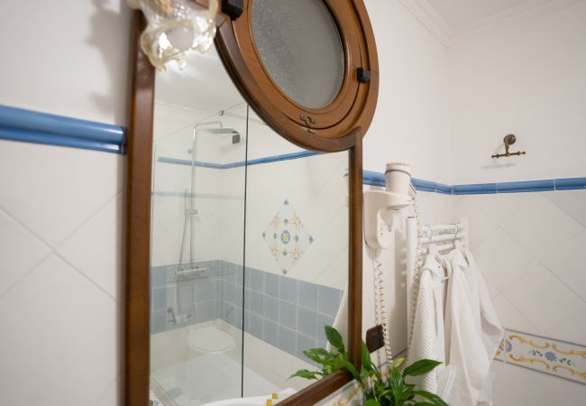 Rent by room in Casola di Napoli - Gulf Suite Rent by room in Casola di Napoli - Gulf Suite