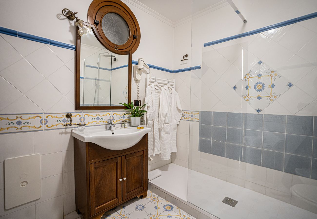 Rent by room in Casola di Napoli - Dolci Colline Suite