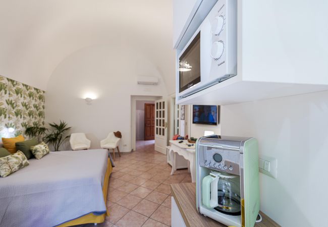Apartment in Sorrento - VALLEY MILLS WINDOW SORRENTO Apartment in Sorrento - VALLEY MILLS WINDOW SORRENTO