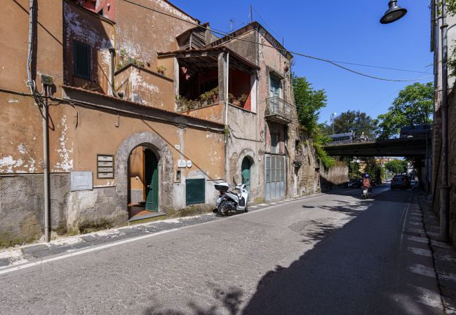 Apartment in Sorrento - VALLEY MILLS WINDOW SORRENTO Apartment in Sorrento - VALLEY MILLS WINDOW SORRENTO