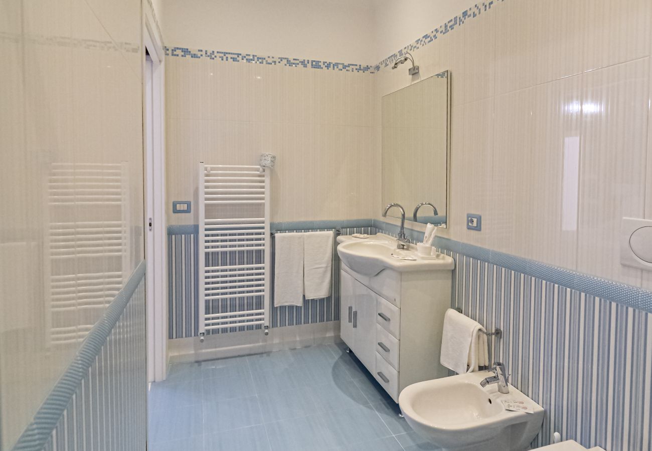 Rent by room in Sorrento - Mariarosaria Resort  Sorrento suite Positano