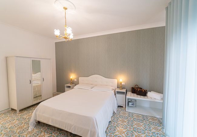 Rent by room in Sorrento - Mariarosaria Resort  Sorrento suite Amalfi