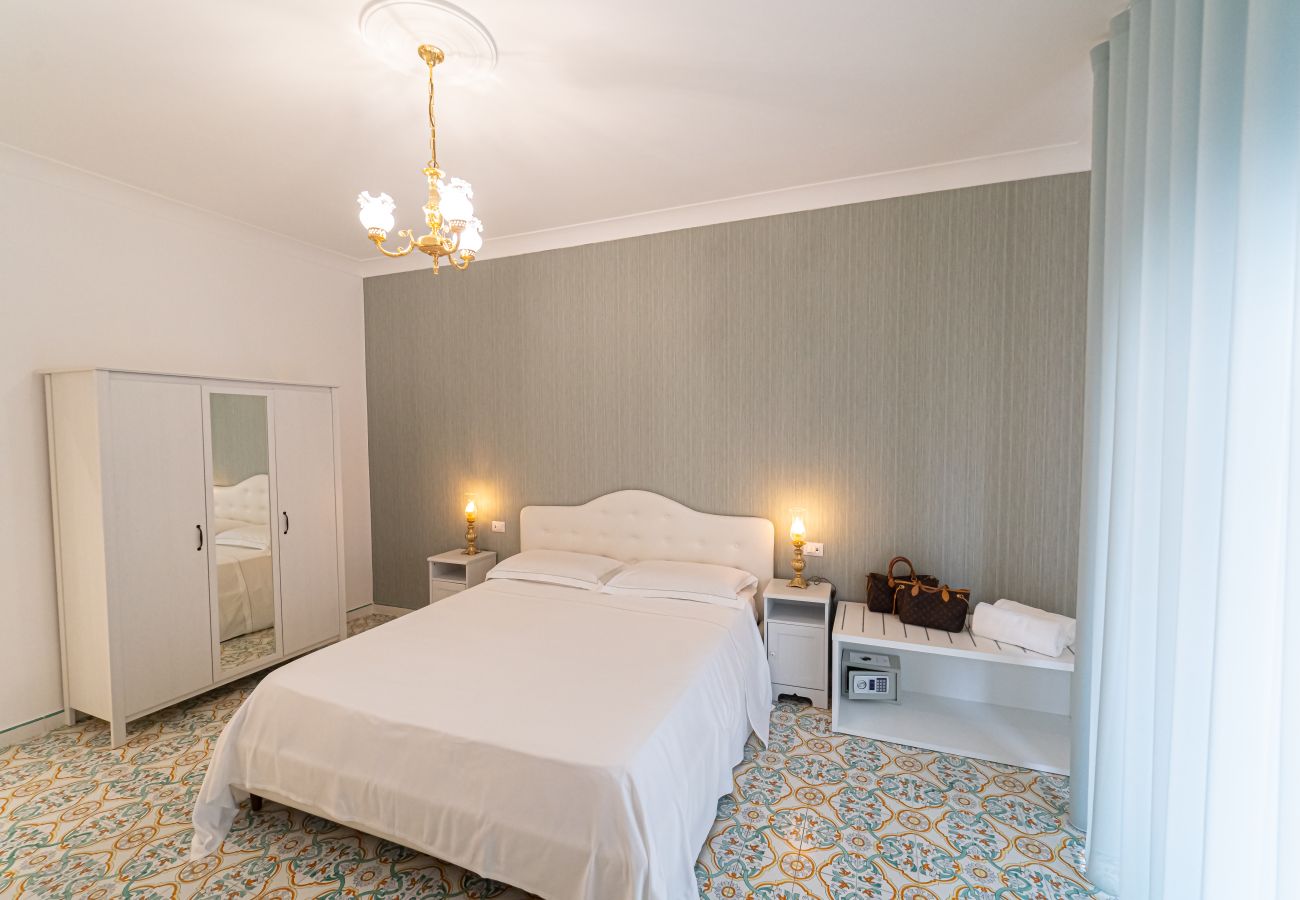 Rent by room in Sorrento - Mariarosaria Resort  Sorrento suite Amalfi